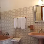 Casa Prunilla Oda ve Kahvaltı 4*