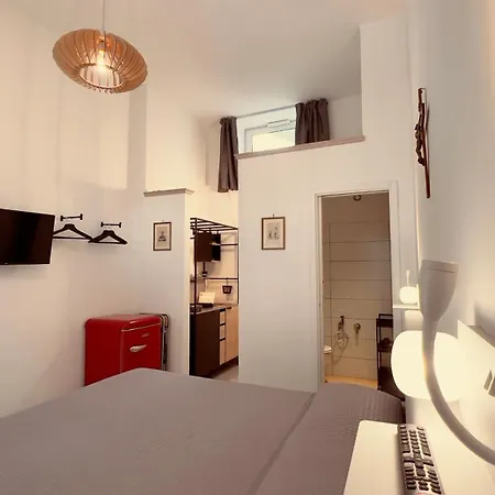 Casa Prunilla Bed & Breakfast 4*